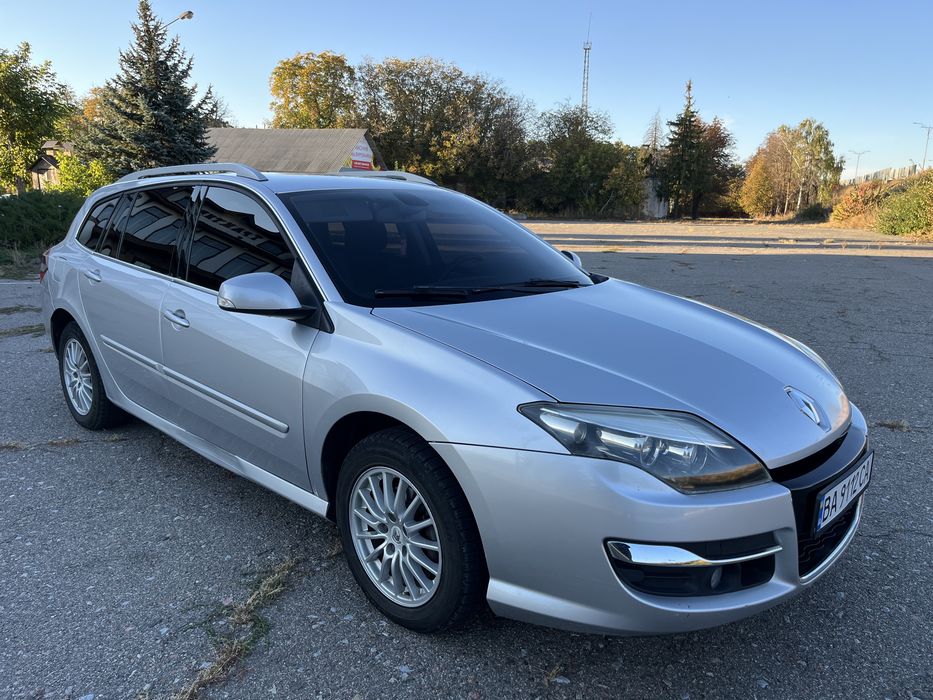 RENAULT LAGUNA 2012 Рено Лагуна