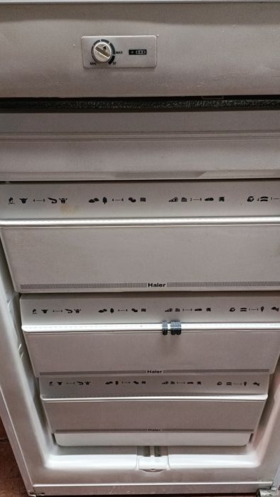 Arca congeladora vertical Haier