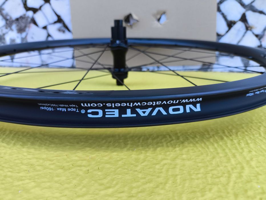 Rodas carbono Novatec R3 disc