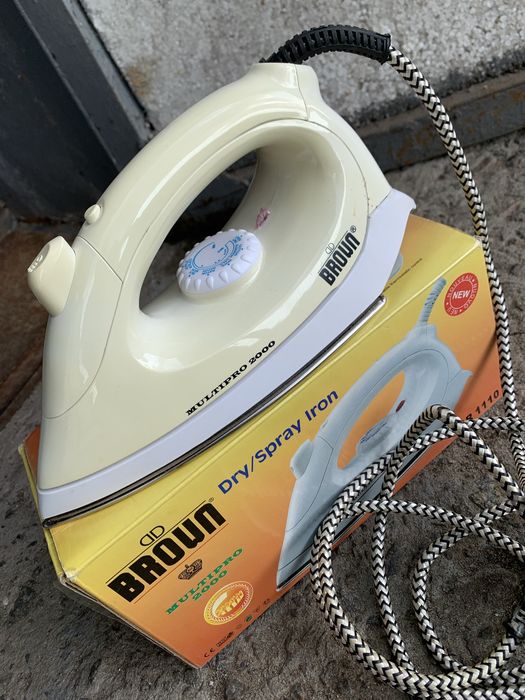 Утюг. електричний.  Braun