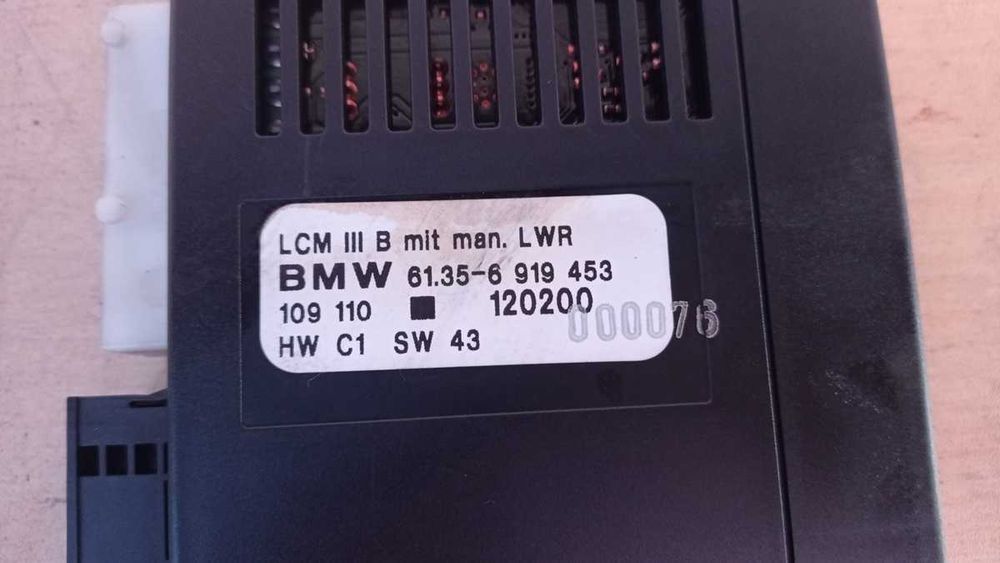 Sterownik świateł LCM III LCM3 Moduł świateł BMW E39 Numer 453