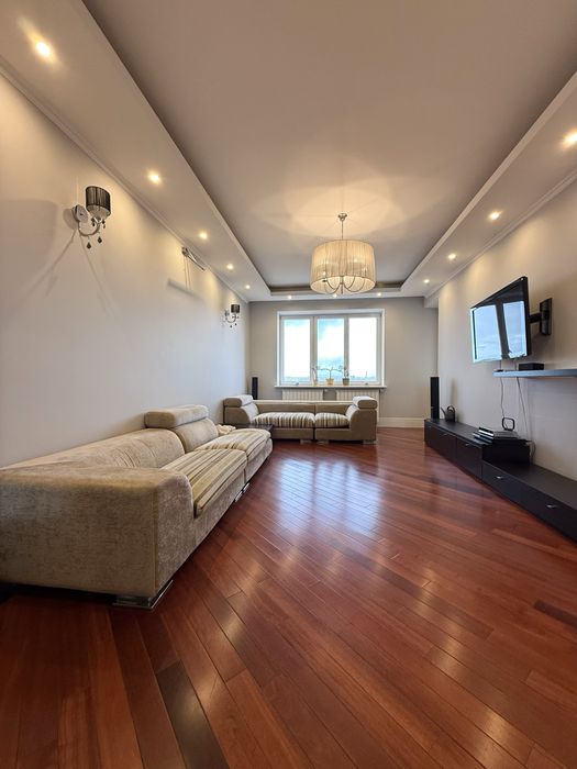 Apartment in Kyiv, Obolon - More
