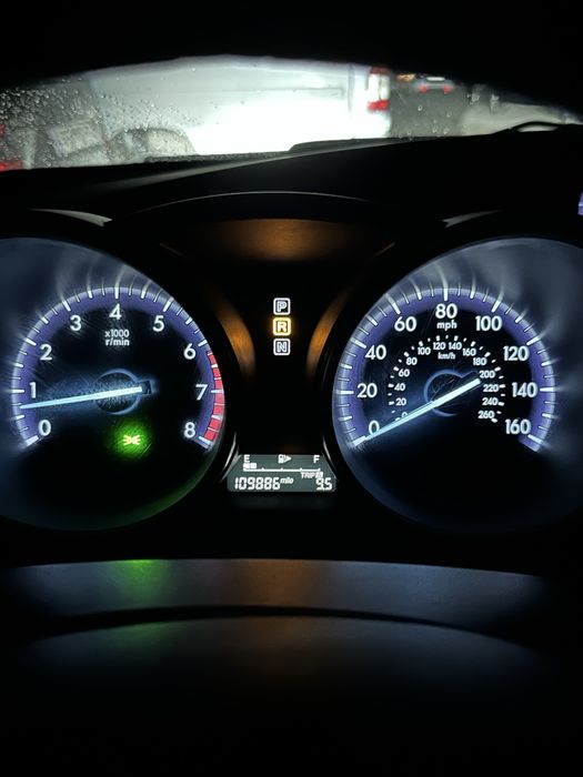 Продам свою автівку Мазда 3 Хетчбек 2012