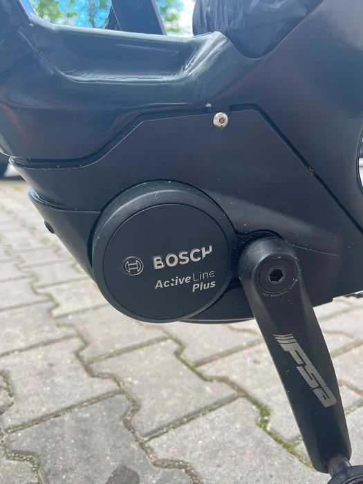 Rower elektryczny Cube Touring Hybrid Pro Easy Entry