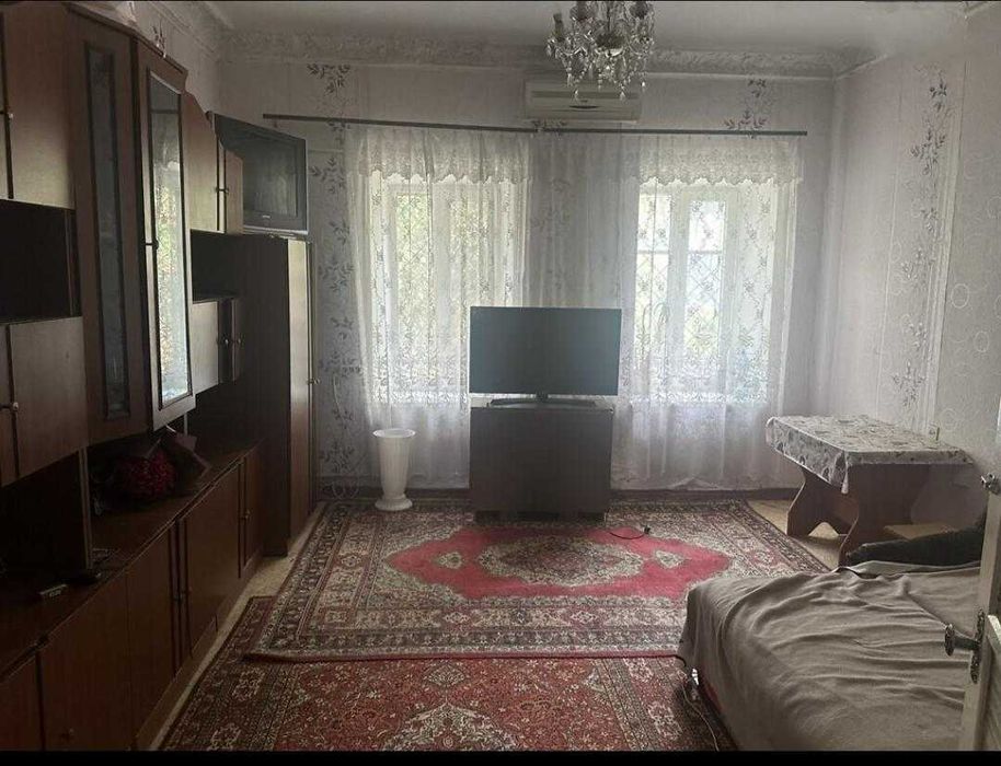 Продам 2 кім Матроський Узвіз/Центр (340-509)