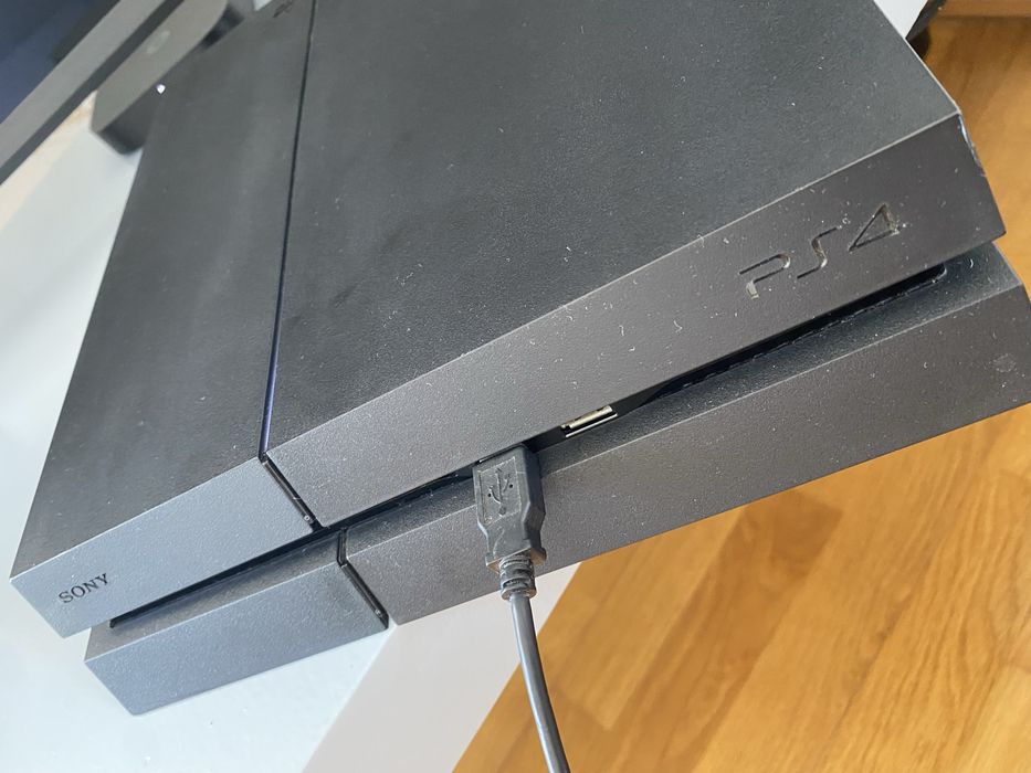 Playstation 4 PS4
