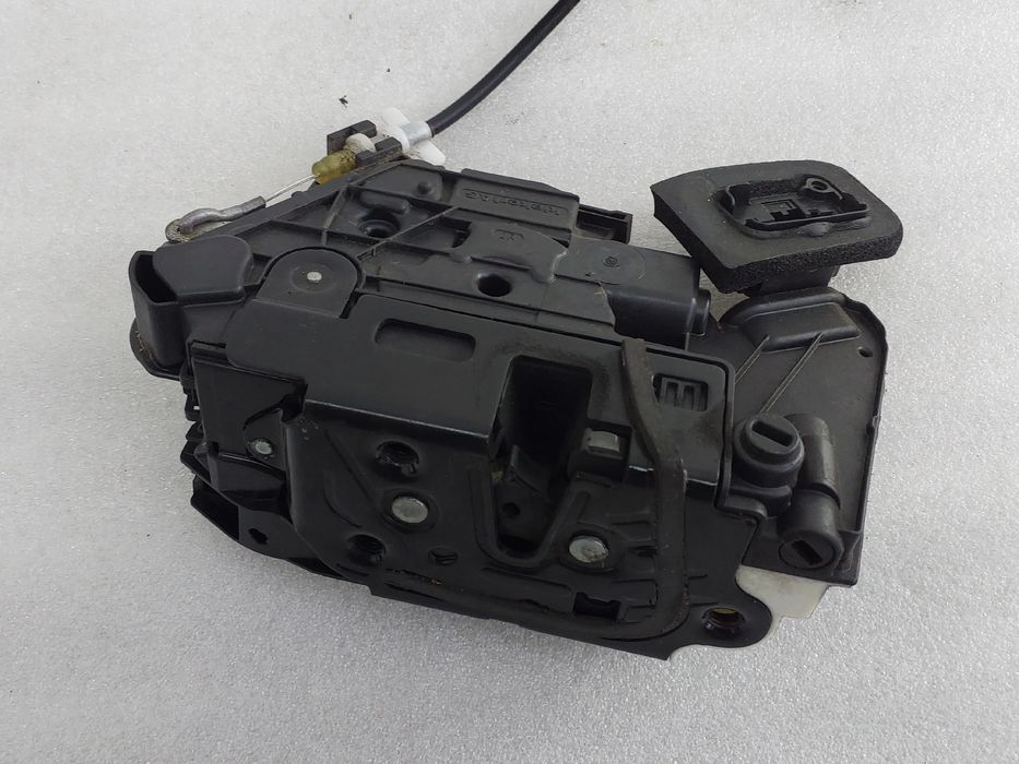 Fechadura / fecho porta trás direito VOLKSWAGEN Golf VII (5G1, BQ1, BE