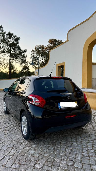 Peugeot 208 1.2