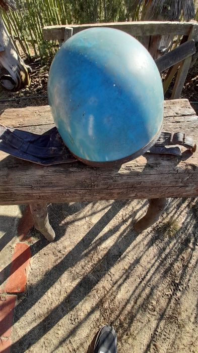 Kask motocyklowy , orzeszek