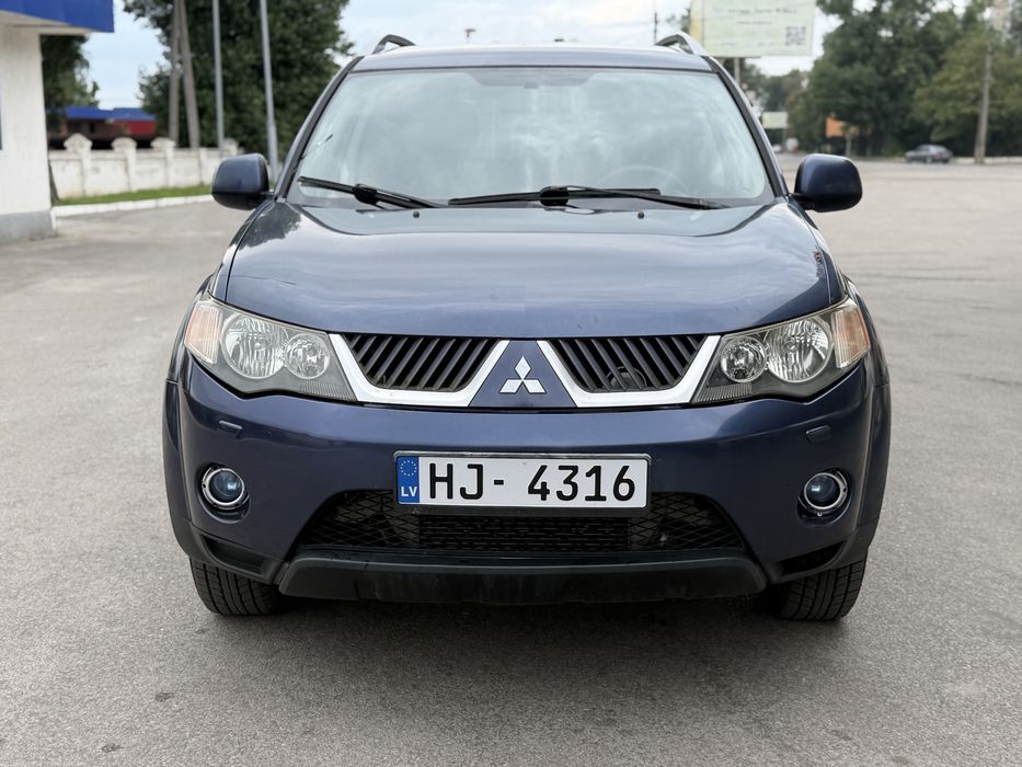 Mitsubishi Outlander XL 2.2 дизель 4x4 продам или обмен