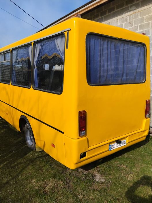 Автобус еталон БАЗ А079