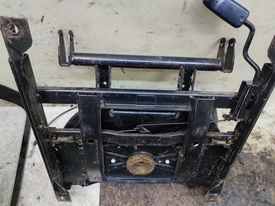 Seat Alhambra Obrotnica Fotela Prawy Przód