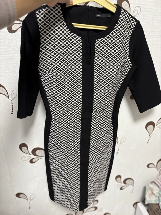 Плаття жіночі, класичні, кардиган Mango batik розмір с/м