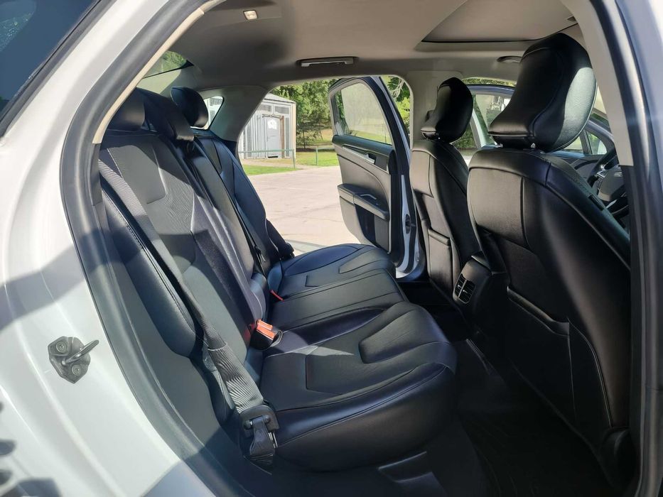 Ford Fusion Titanium      2019