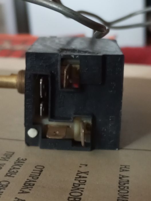 Продам реле температури для холодильника.