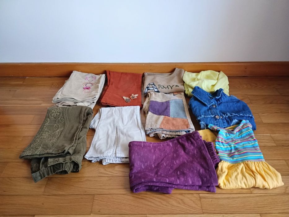 Lot of 10 Girls' Items (3–4 Years Old)