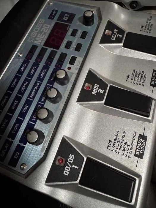 Pedaleira Boss ME-20 — Estado Impecável!