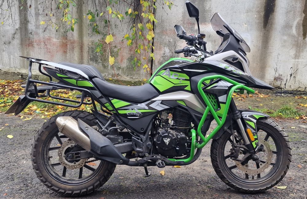 Мотоцикл Kovi ADT 250 на 250 кубіків 24,5 кс