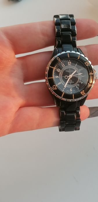 Chanel J12 годинник