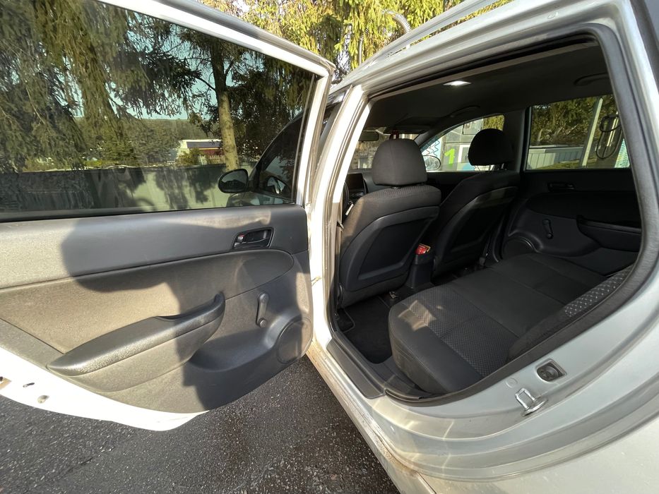 Hyundai i30cw FD FL 2010 1.6crdi 6ступ мех дизель