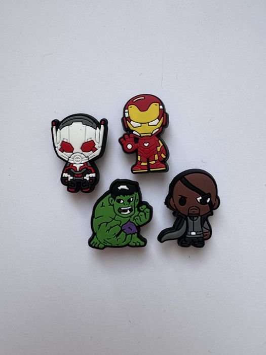 Nowe przypinki do crocsów jak jbbitz charms Crocs Marvel Avengers 4 szt