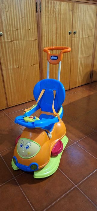 Chicco QU4TTRO Carrinho Cavalgável