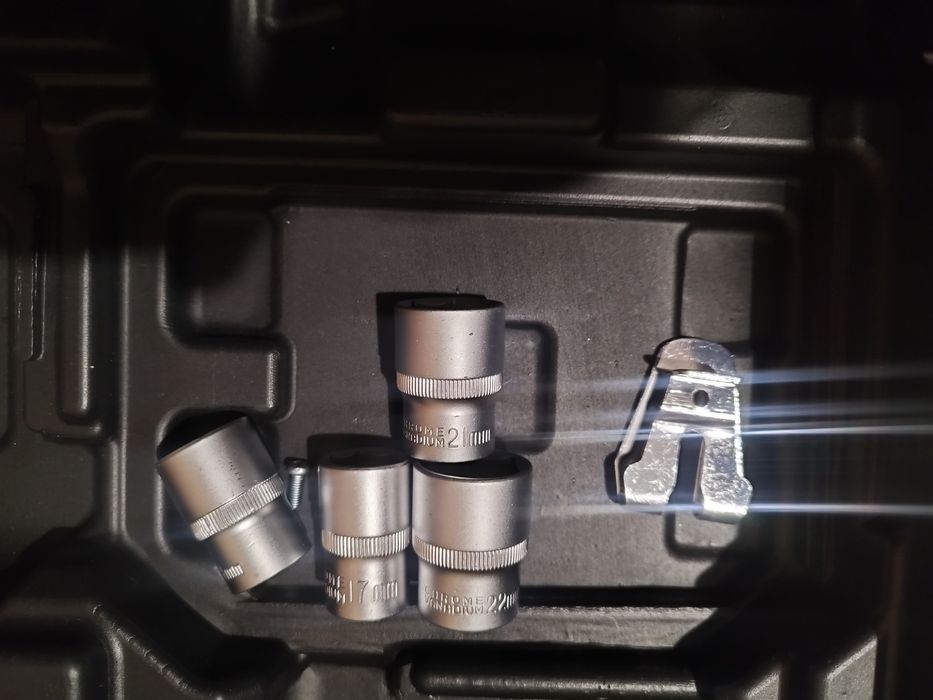 Klucz udarowy do kół formuła 1