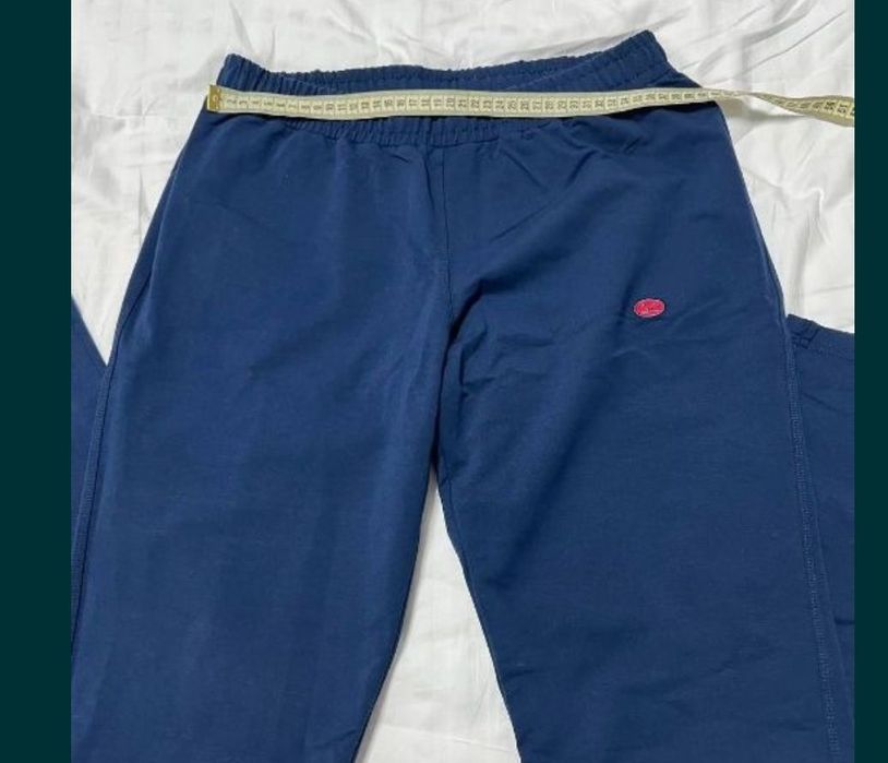 Спортивный костюм размер с-м в идеальном состоянии