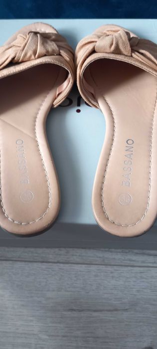 CCC Bassano klapki rozm. 36 beżowe zamsz