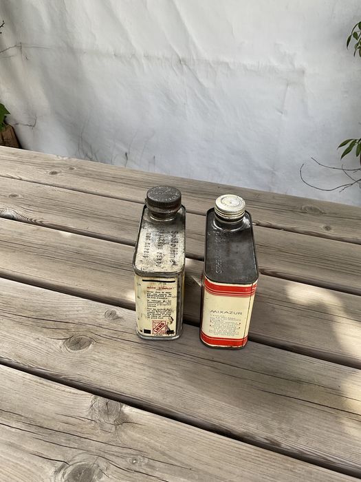 Latas óleo vintage