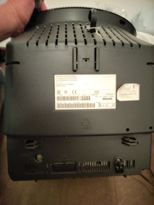 TV marca Philips c/comando