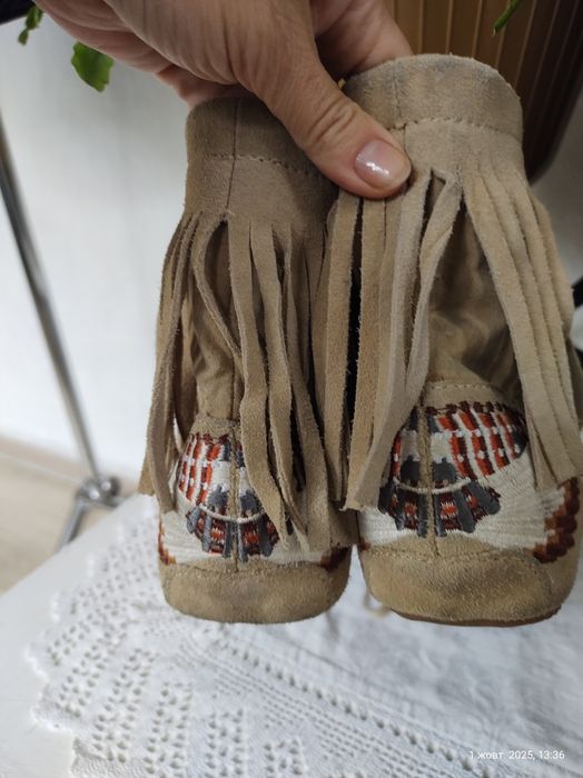 Індійські черевики в стилі бохо