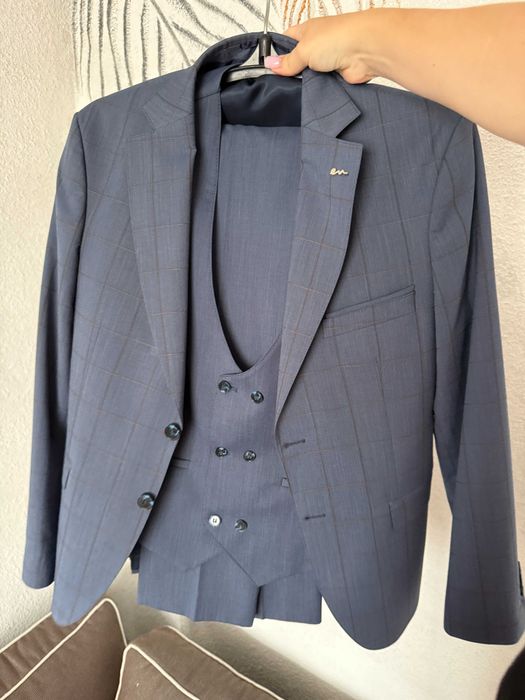 Чоловічий класичний костюм темно-синій size 48 170/180см