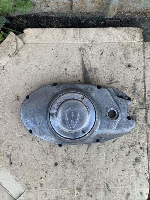 Кришка щеплення Иж Юпитер 3-01 ліва