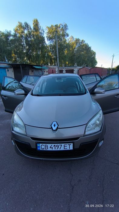 Продам renault megane 2009 года 1.5 дизель