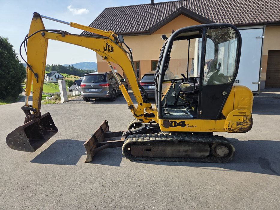 Jcb 804 perkins przywieziona
