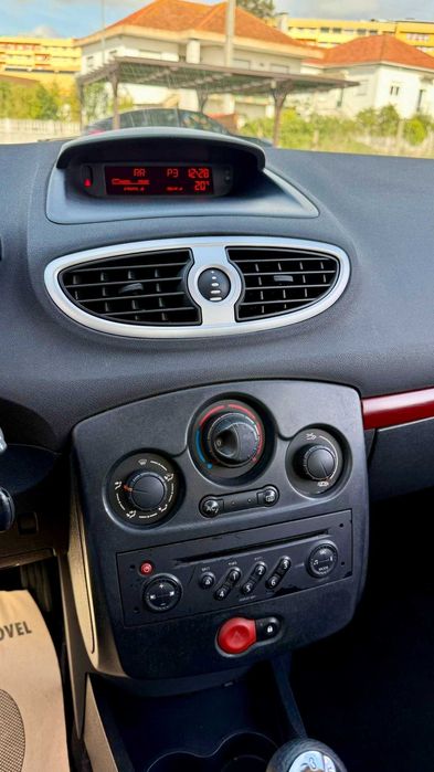 Renault Clio 1.2 RIP CURL 100cv