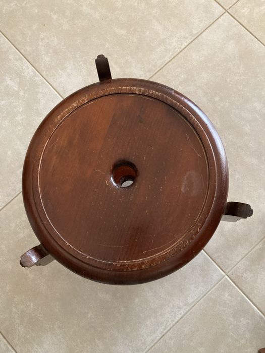 Base de madeira macissa64286121907842122