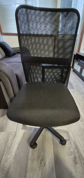 Cadeira de secretaria como nova