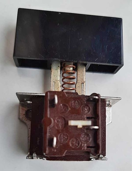 Wyłącznik Izostat niemiecki " Ein - Aus "