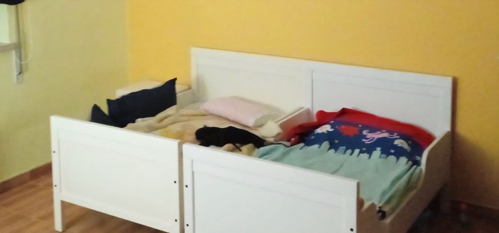 2 Camas criança e 1 colchão