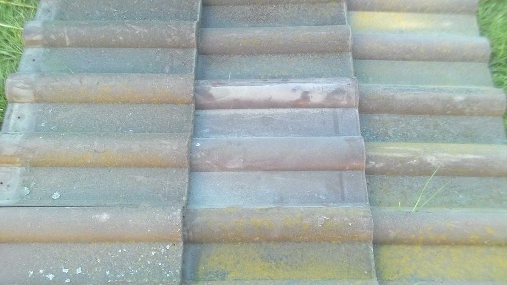 Полімер-пісчана черепиця, розм. однієї 31см х 40 см, коньки та вітрові