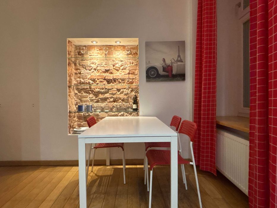 Dwa pokoje (36m2) - Powiśle - ul. Radna - Metro Centrum Nauki Kopernik