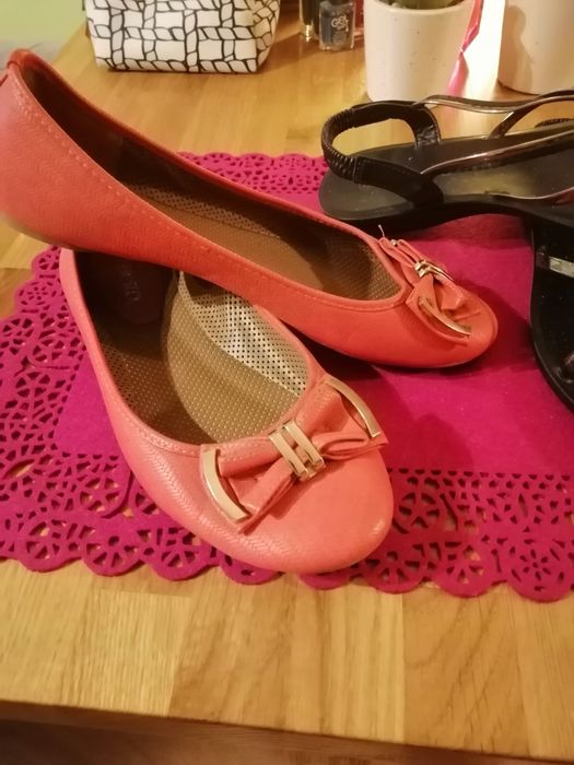 2 pary za niecałe 2,5 dychy.