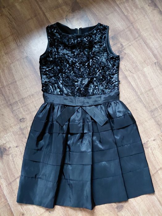 Czarna sukienka Roco 40