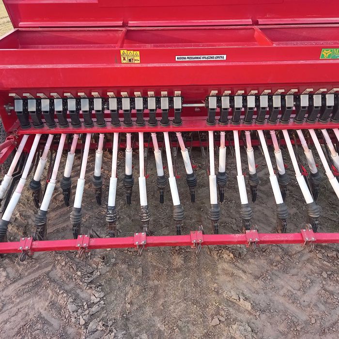 sprzedam agregat uprawowo - siewny