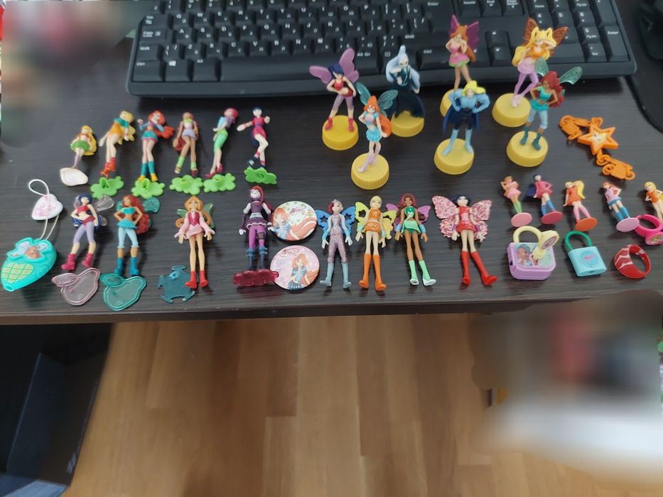 Продам киндерные фигурки Винкс,Феи,Барби,Попикси, Супер героини
