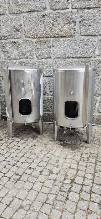 Máquina de lavar roupa e 2 cubas de inox 500l