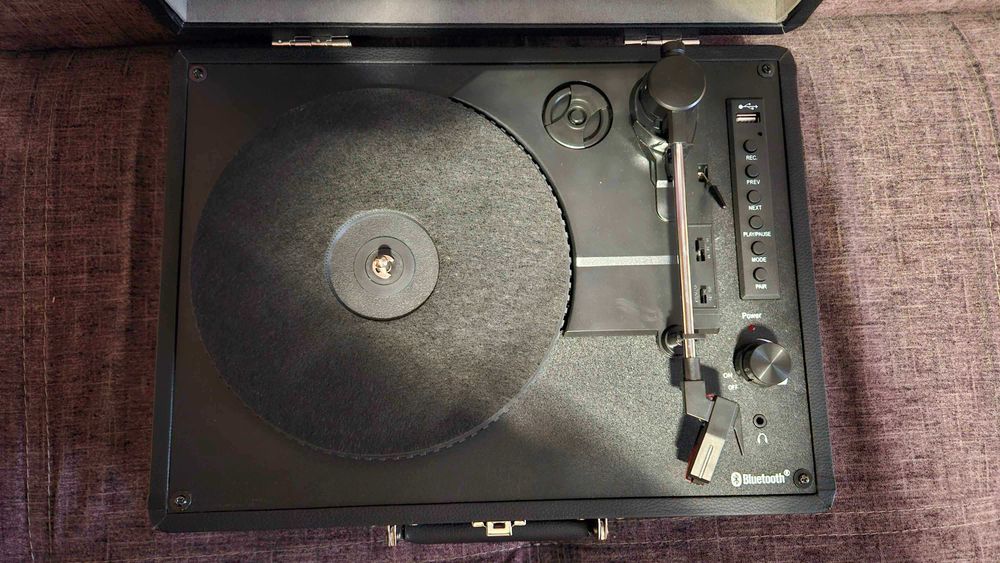 Gramofon Lenco TT-115BK