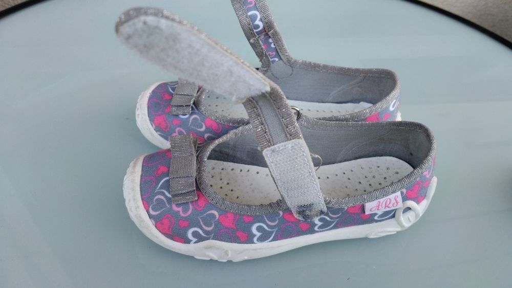 Kapcie dla dziewczynki